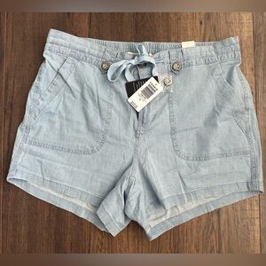 NWT Torrid Chambray Denim Shorts Size 10